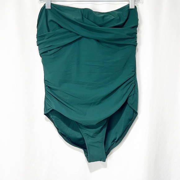 JETS Australia Contour Bandeau D-DD swimSuit Emerald Green siz 10. Worn once - Picture 5 of 10